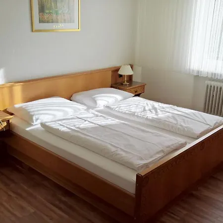 Am Kurpark Guest house